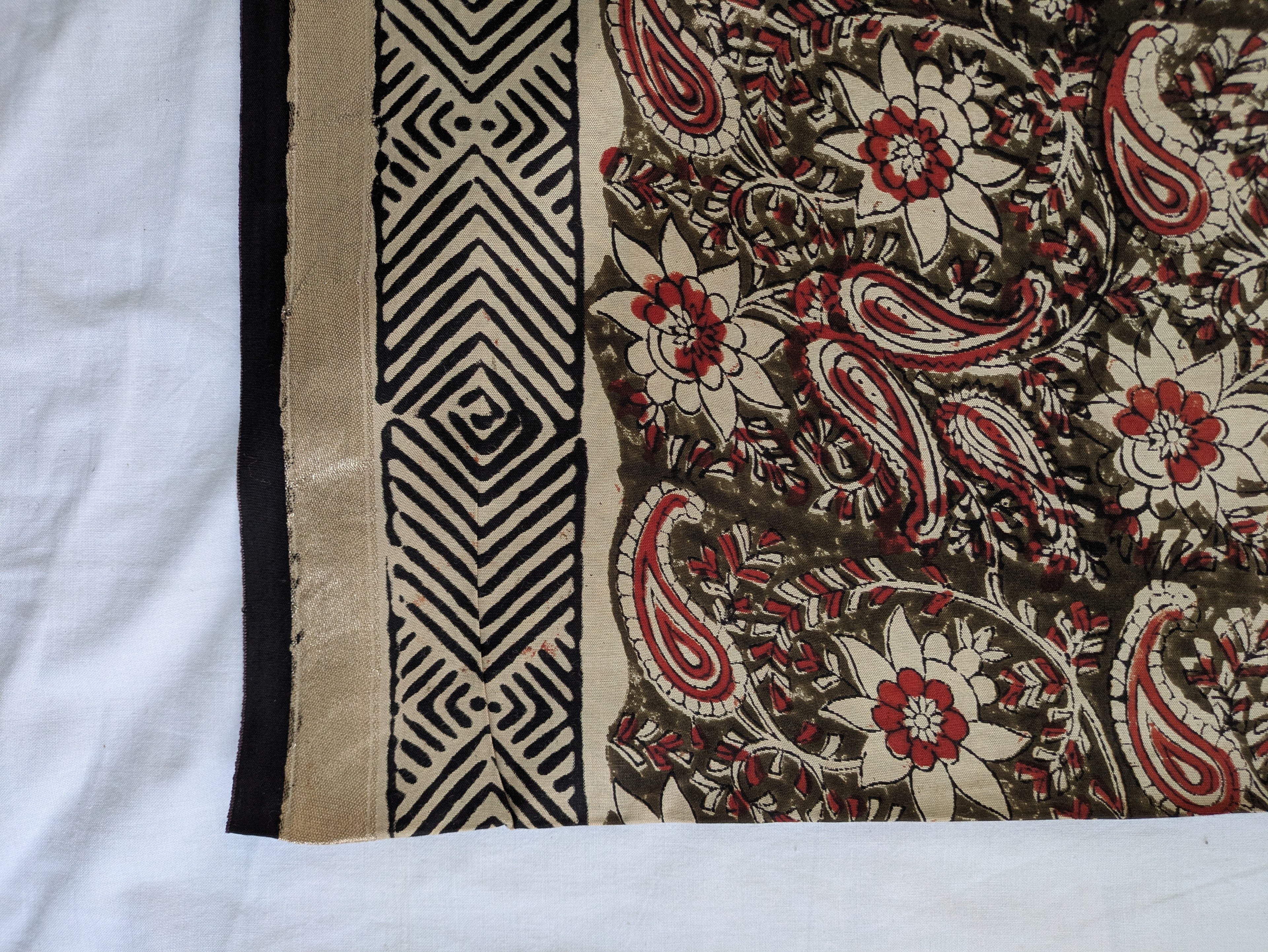 Maheswri Silk Sari with Blouse Piece (Liva Tag Sari)