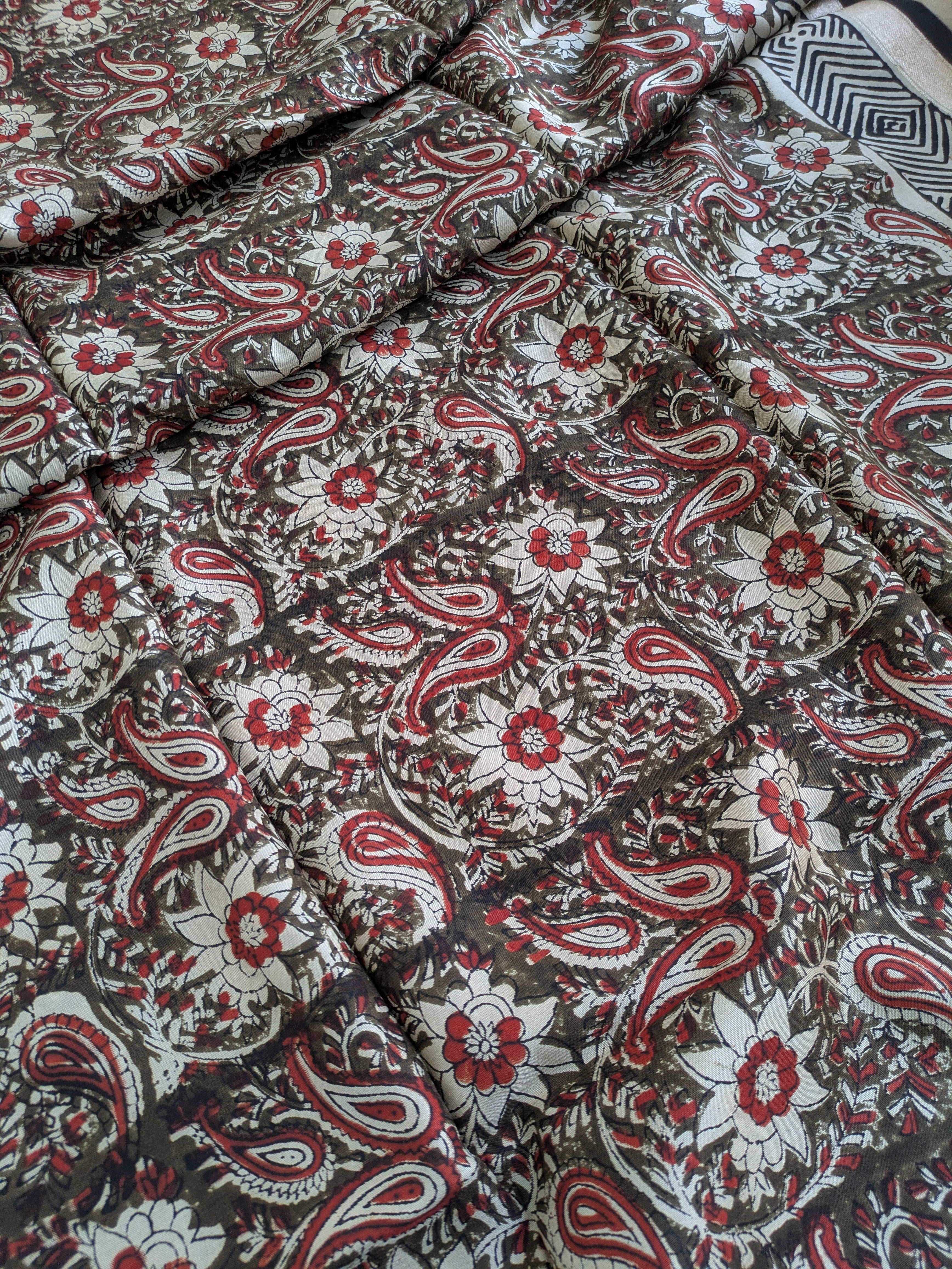 Maheswri Silk Sari with Blouse Piece (Liva Tag Sari)
