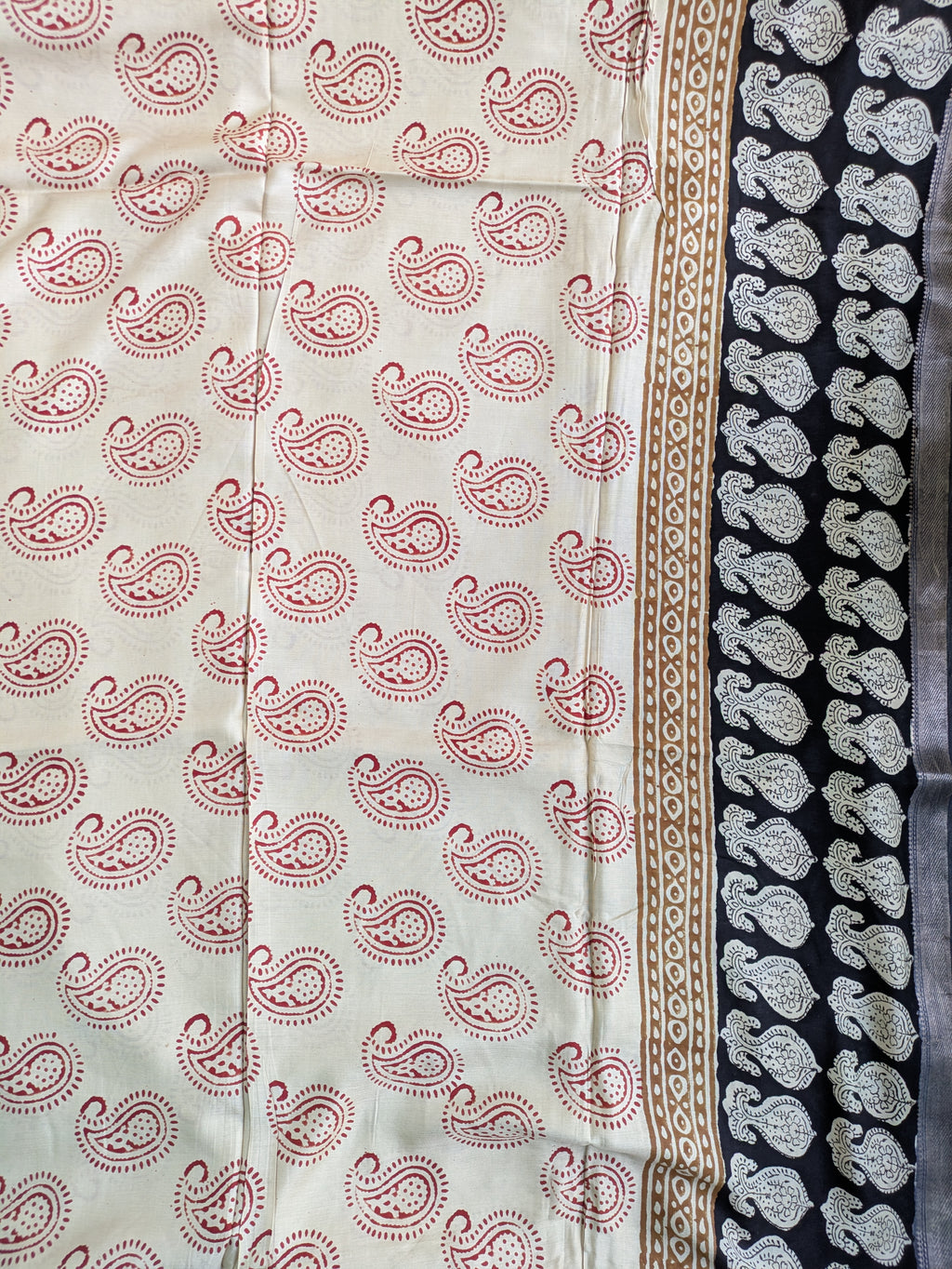 Maheswri Silk Sari with Blouse Piece (Liva Tag Sari)