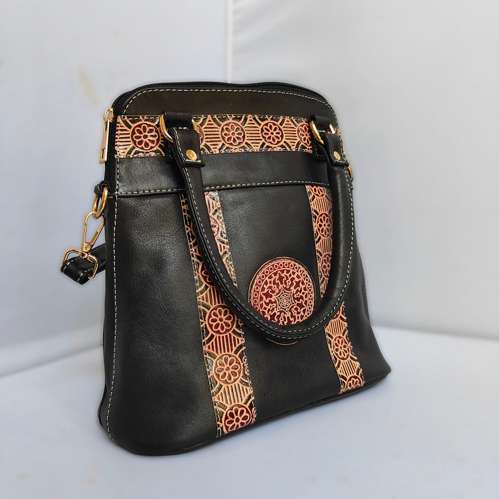 Santiniketan Small Sling Bag Black