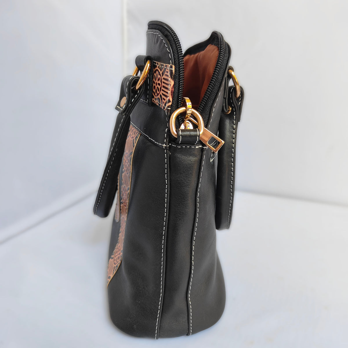 Santiniketan Small Sling Bag Black