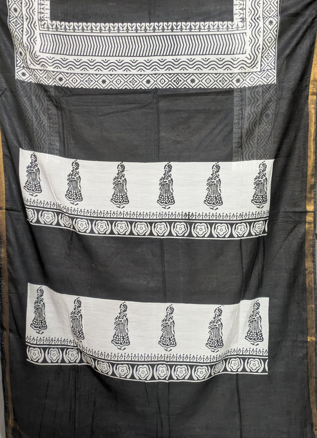 Semi Bapta Sari with Blouse Piece