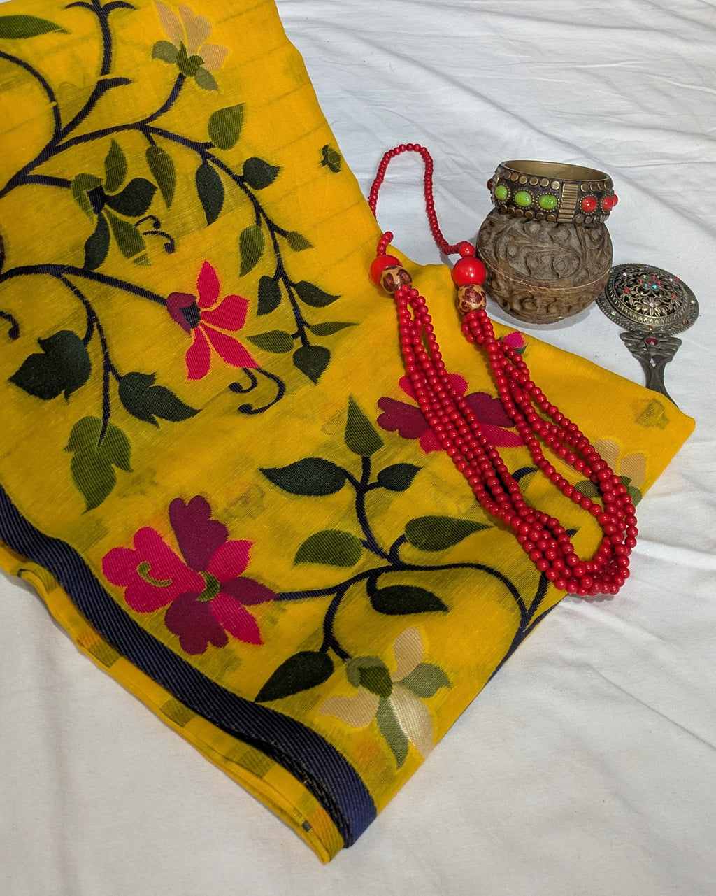 Banalata Sari with Blouse Piece