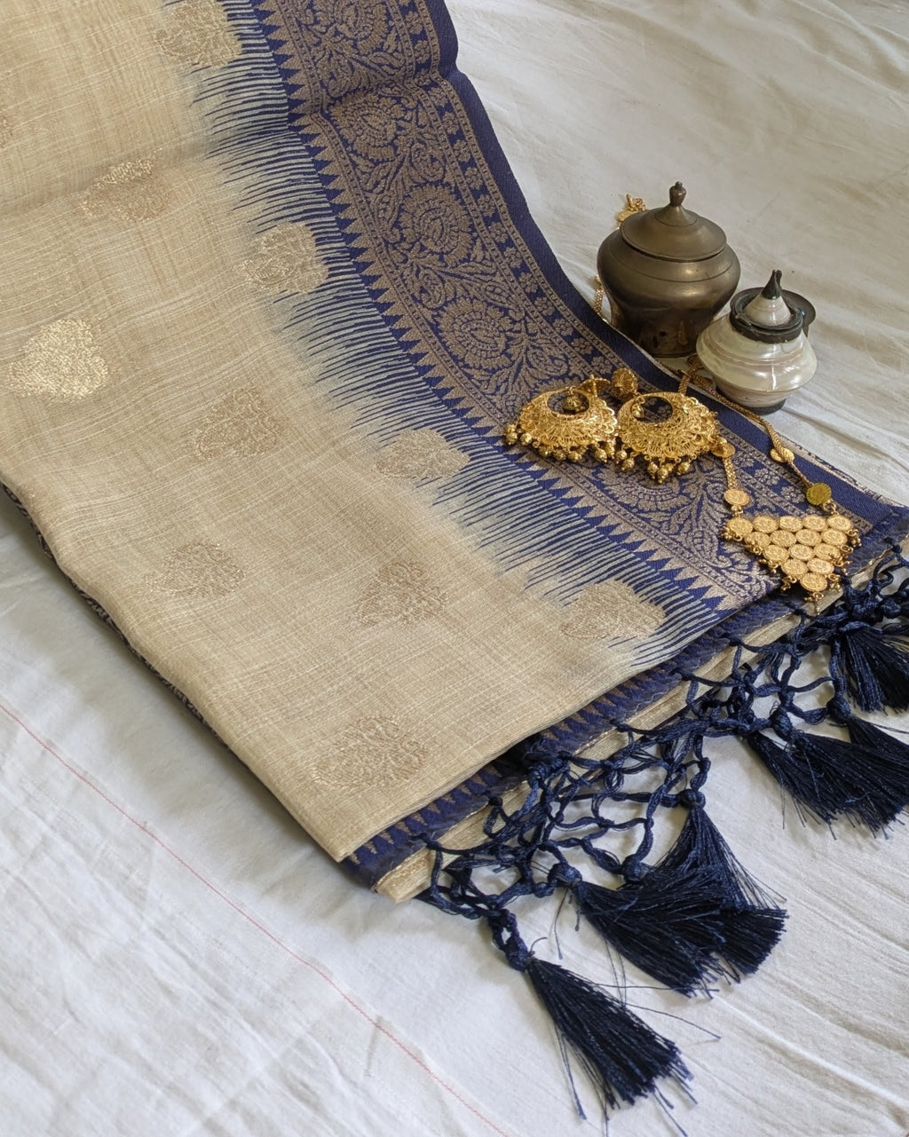 Tussar Benarasi (Pure Tussar) with Blouse Piece