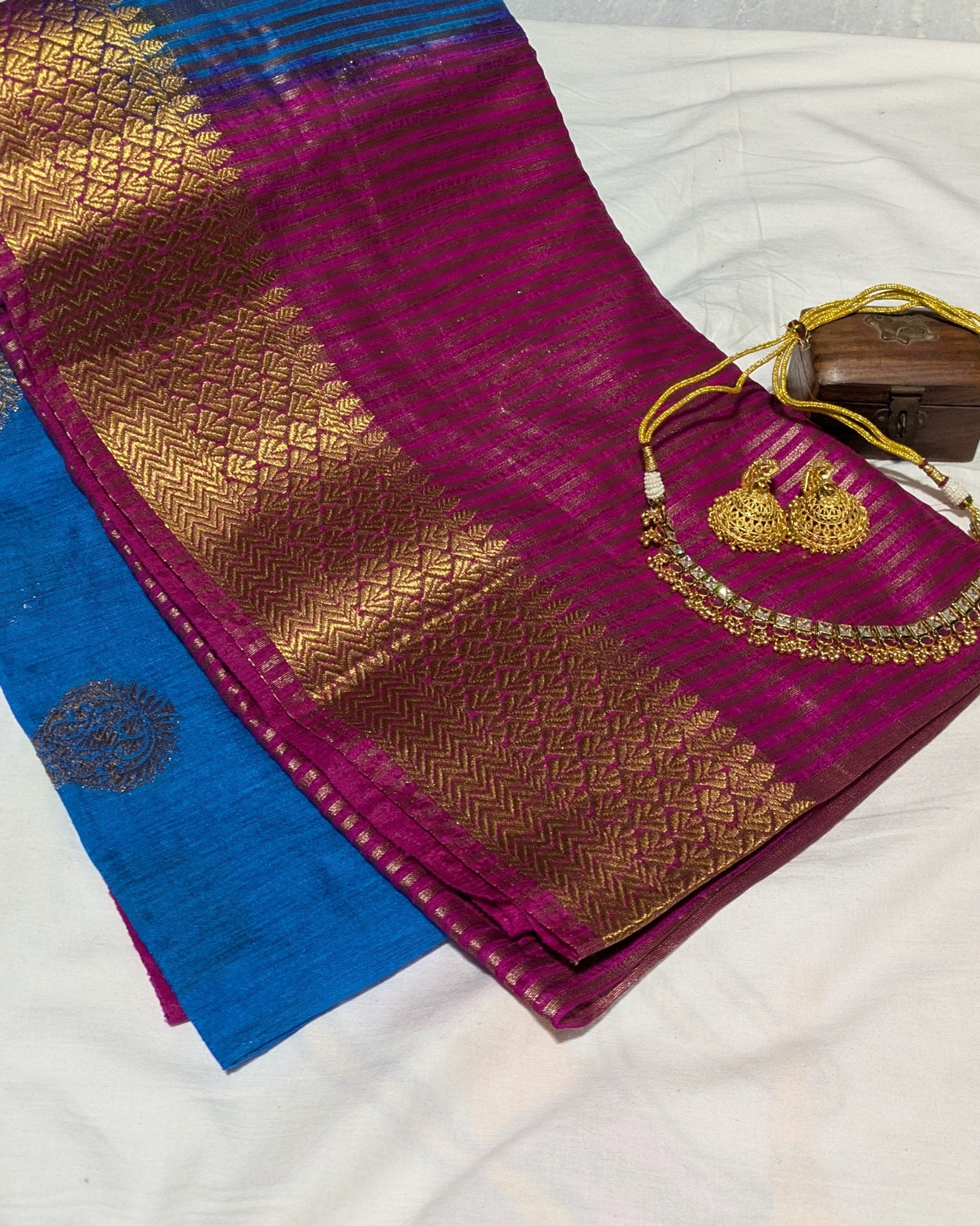 Semi Ghicha Silk Saree with Blouse Piece