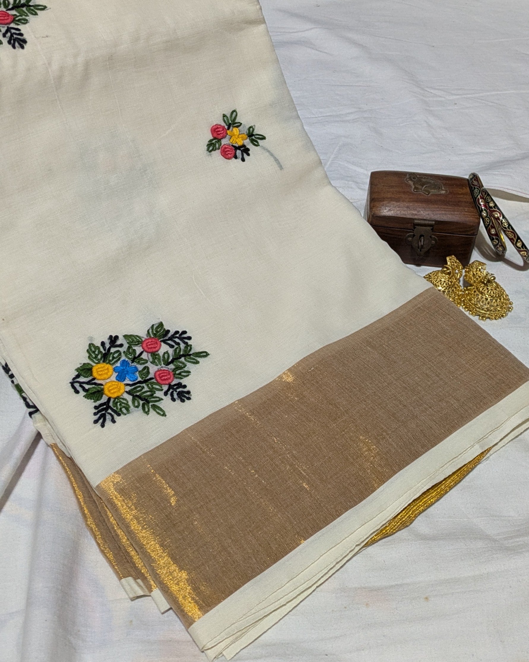 Kerala Cotton Sari (No Blouse Piece)