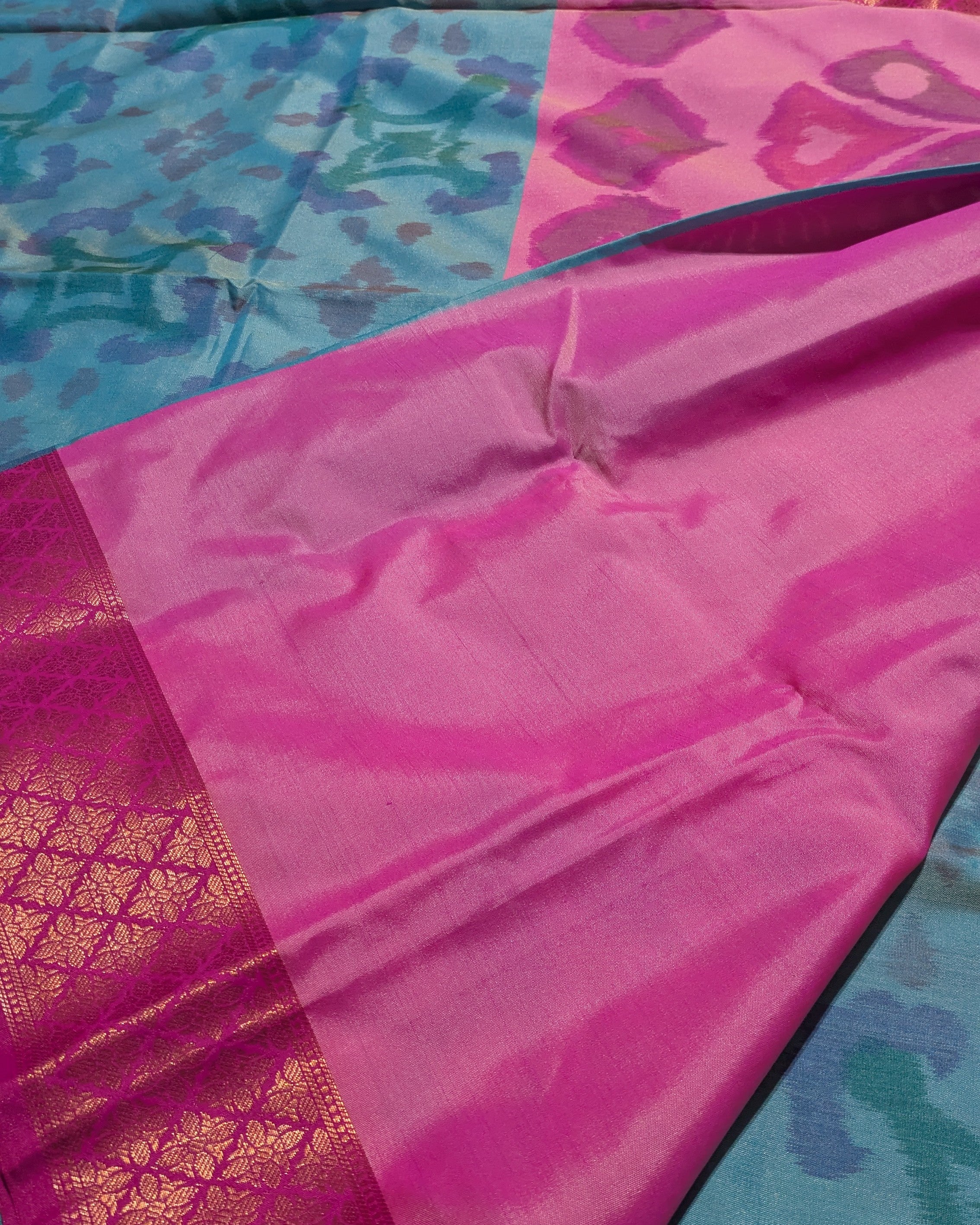 Ikkat Sari with Blouse Piece