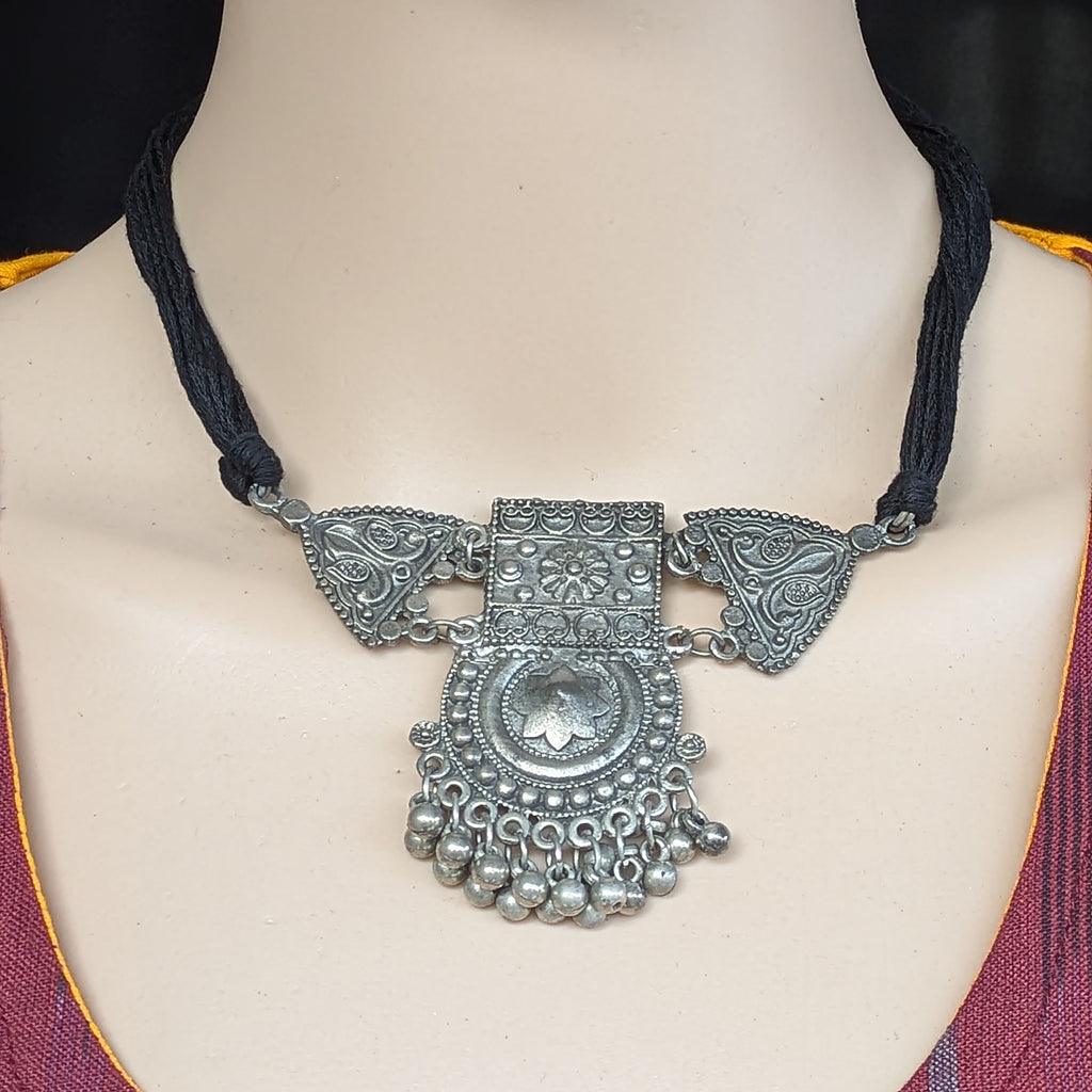 Tribal Choker with Earrings.