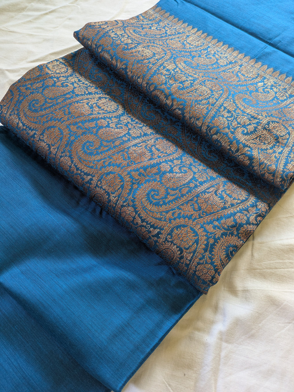 Dual Tone Sari with Blouse Piece