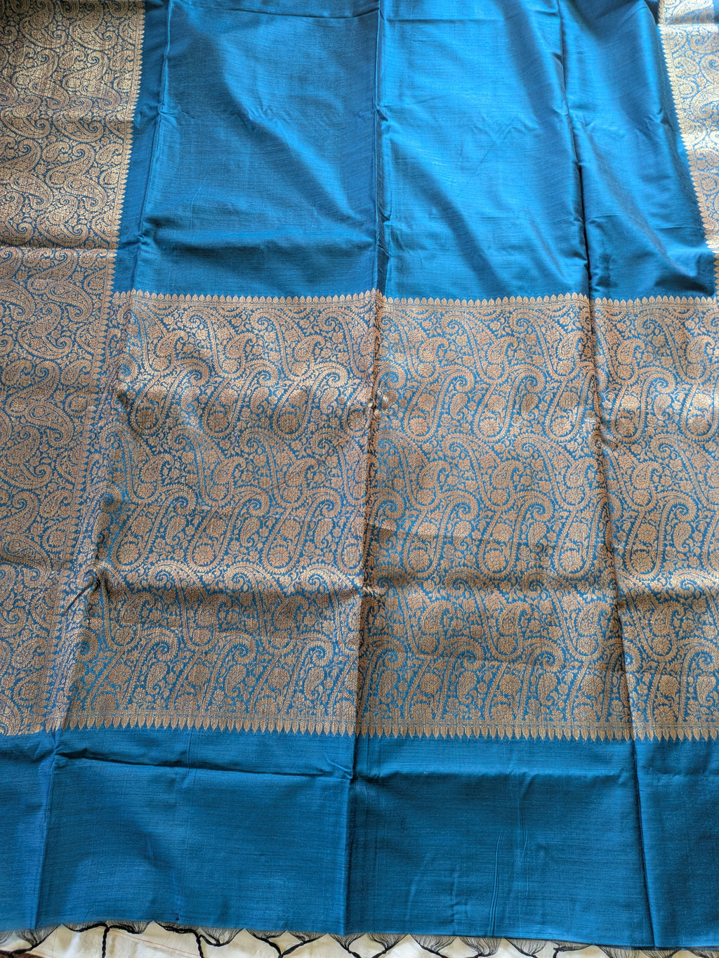 Dual Tone Sari with Blouse Piece