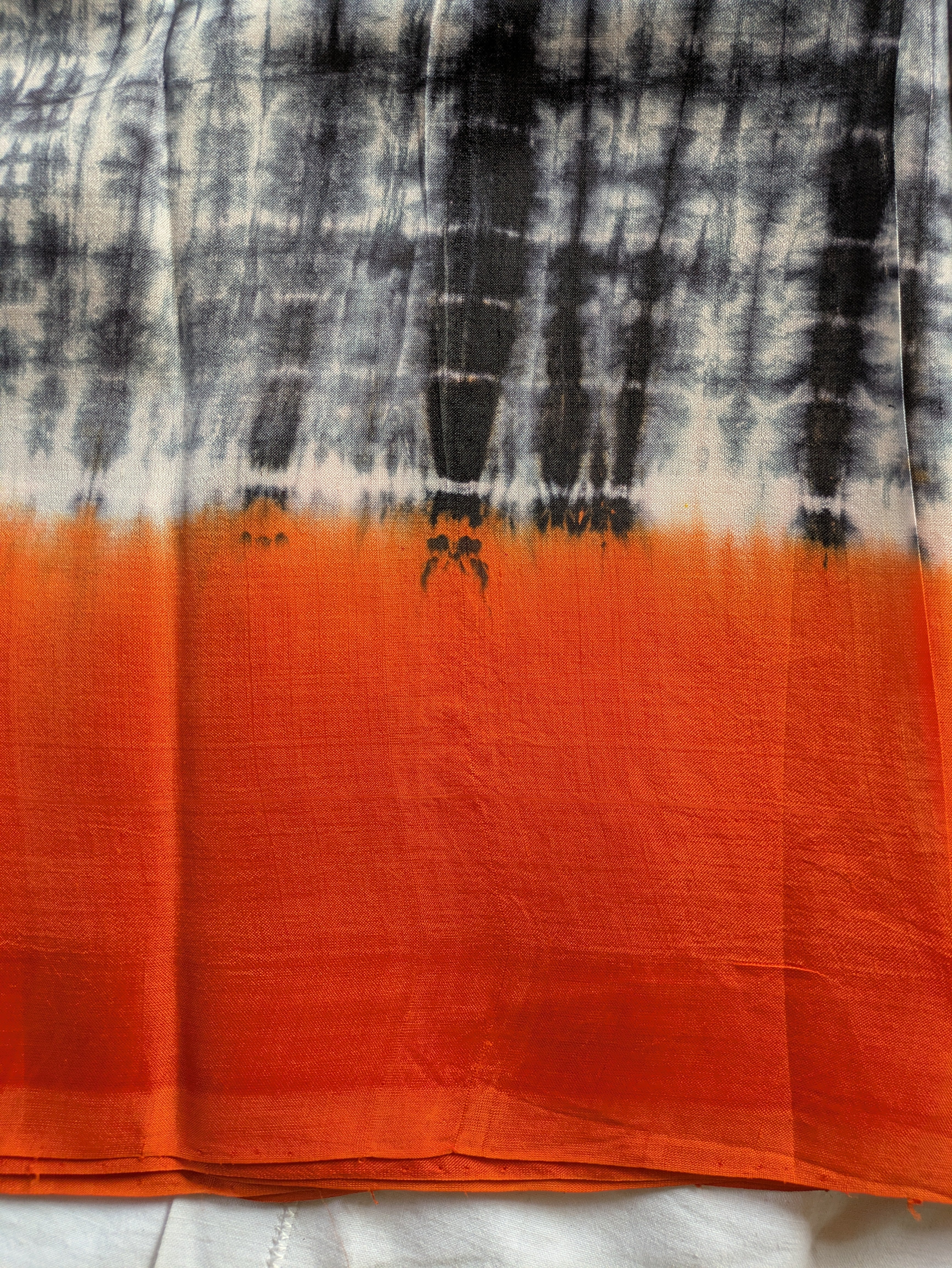 Bandhni Print Pure Silk with Blouse Piece