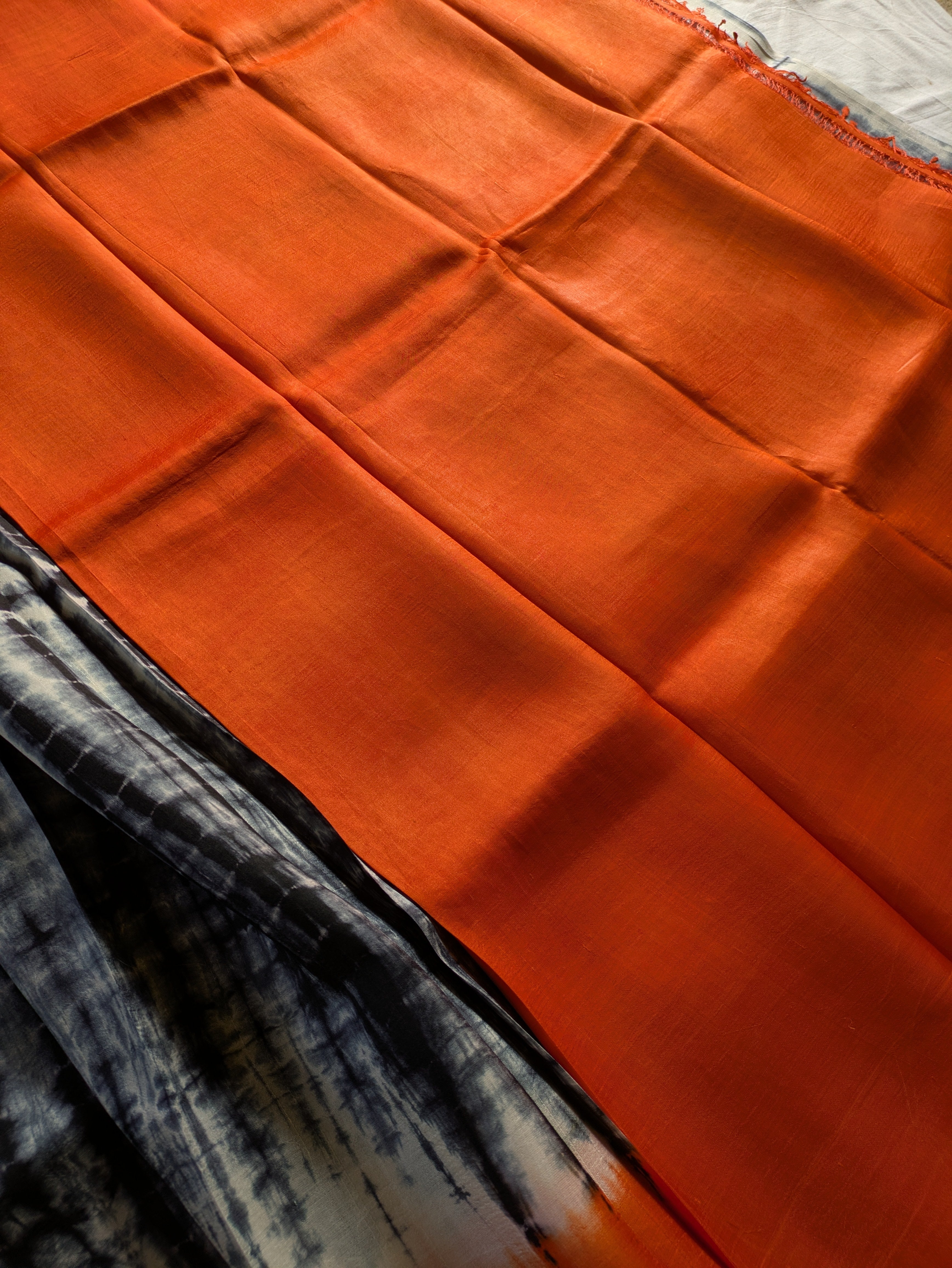 Bandhni Print Pure Silk with Blouse Piece