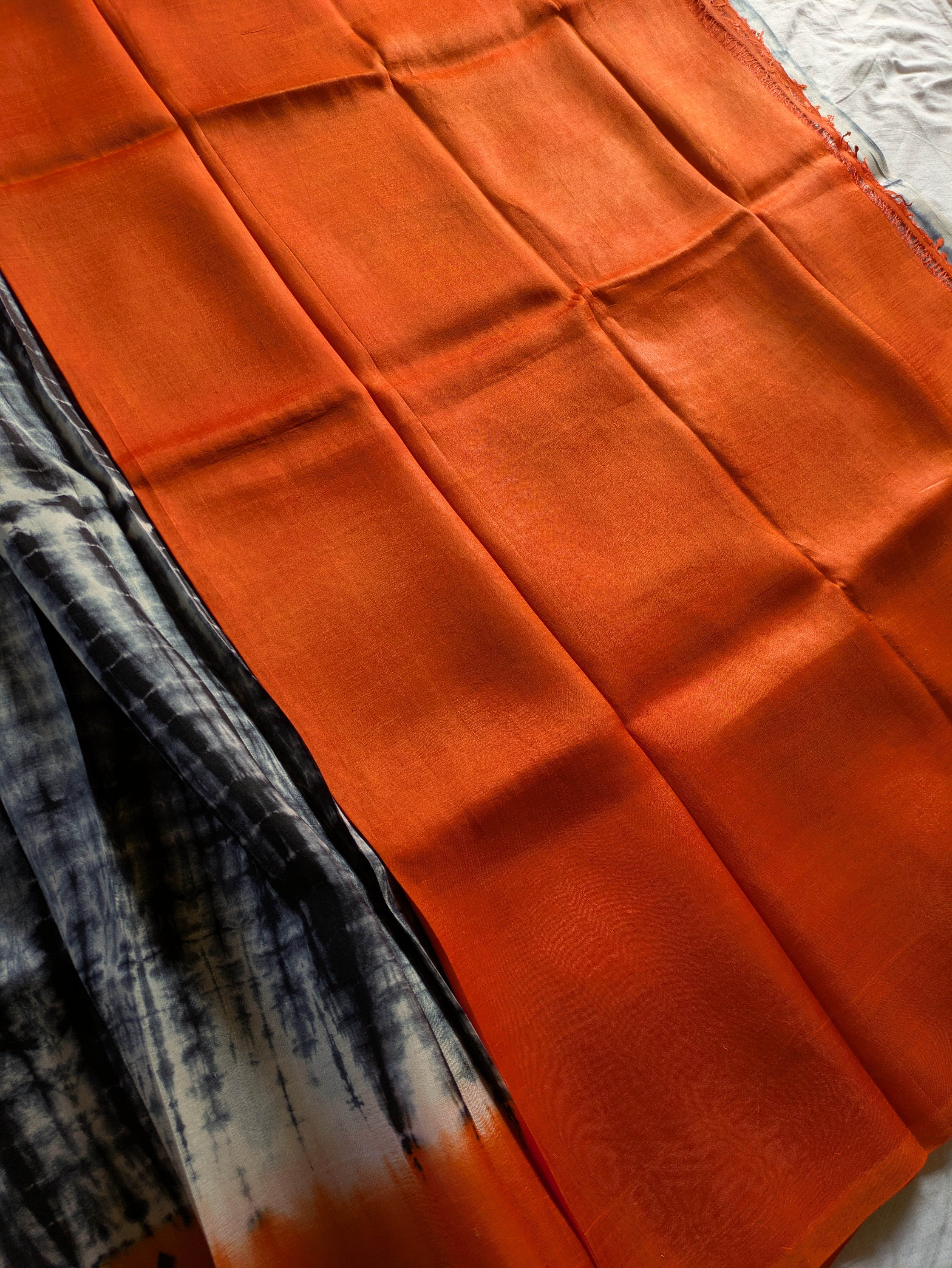 Bandhni Print Pure Silk with Blouse Piece