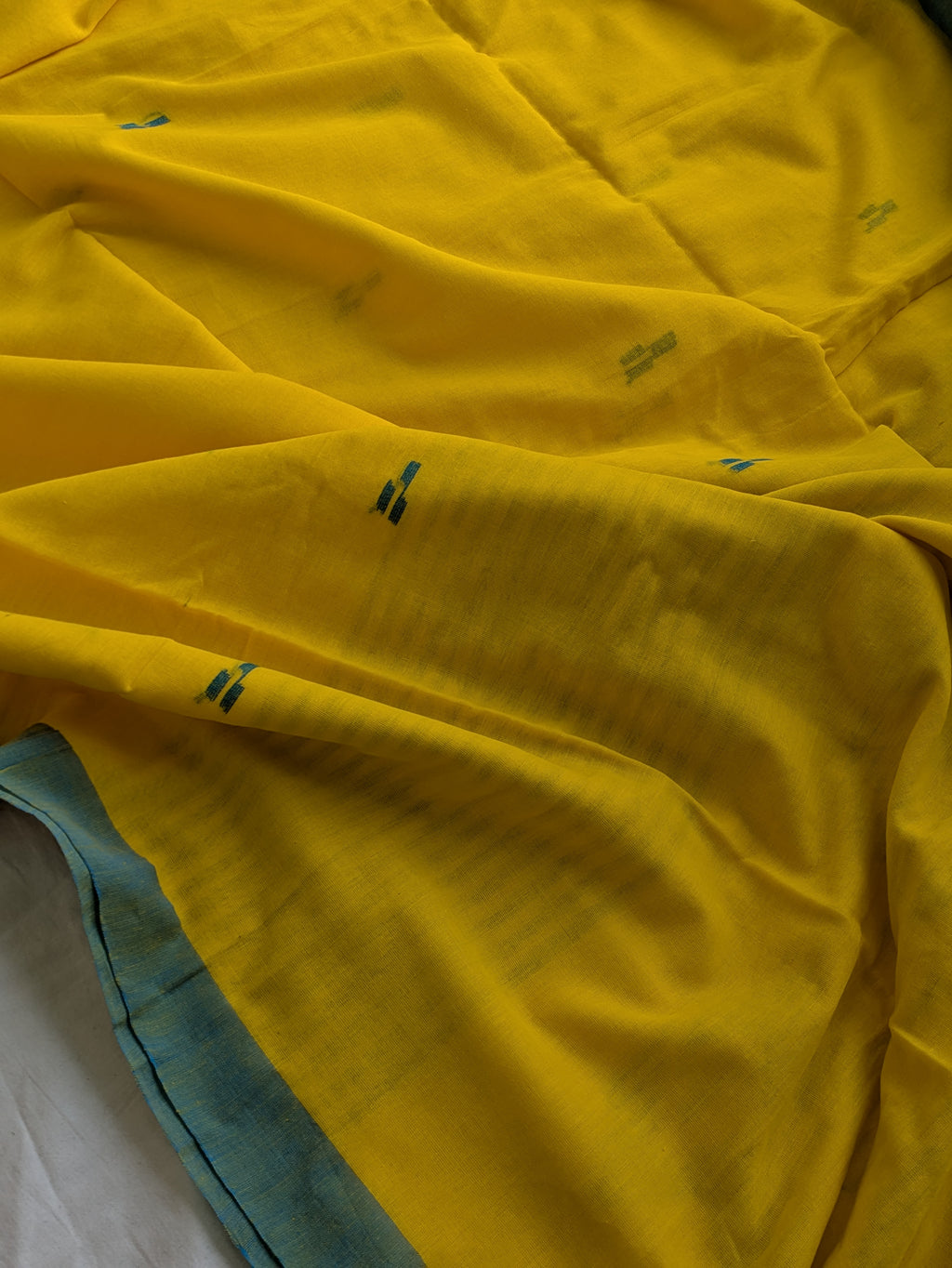 Phulia Handloom Sari with Blouse Piece