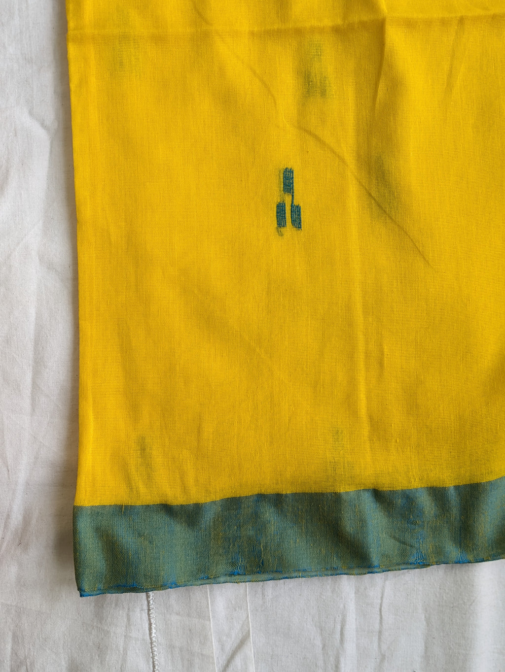 Phulia Handloom Sari with Blouse Piece