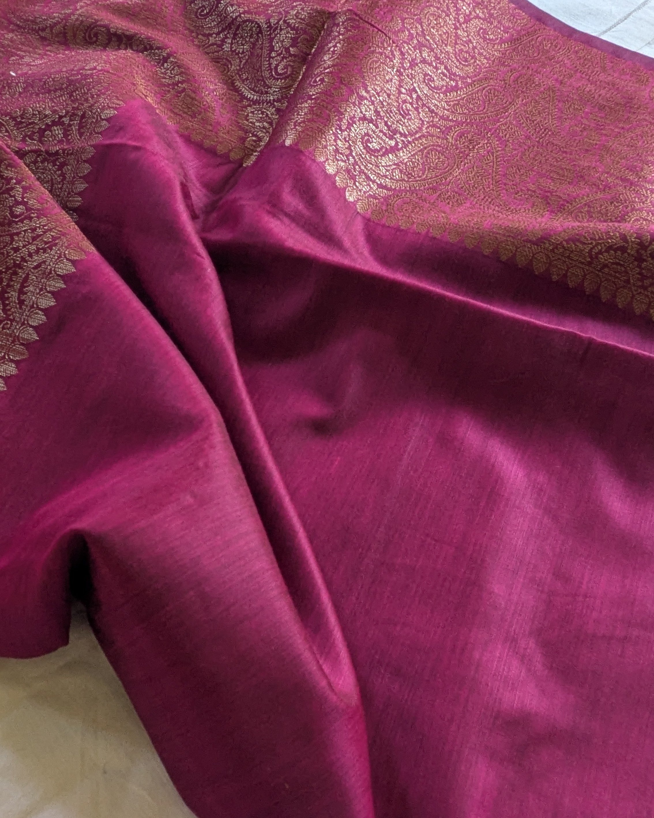 Muga Border Sari with Blouse Piece (Magenta)
