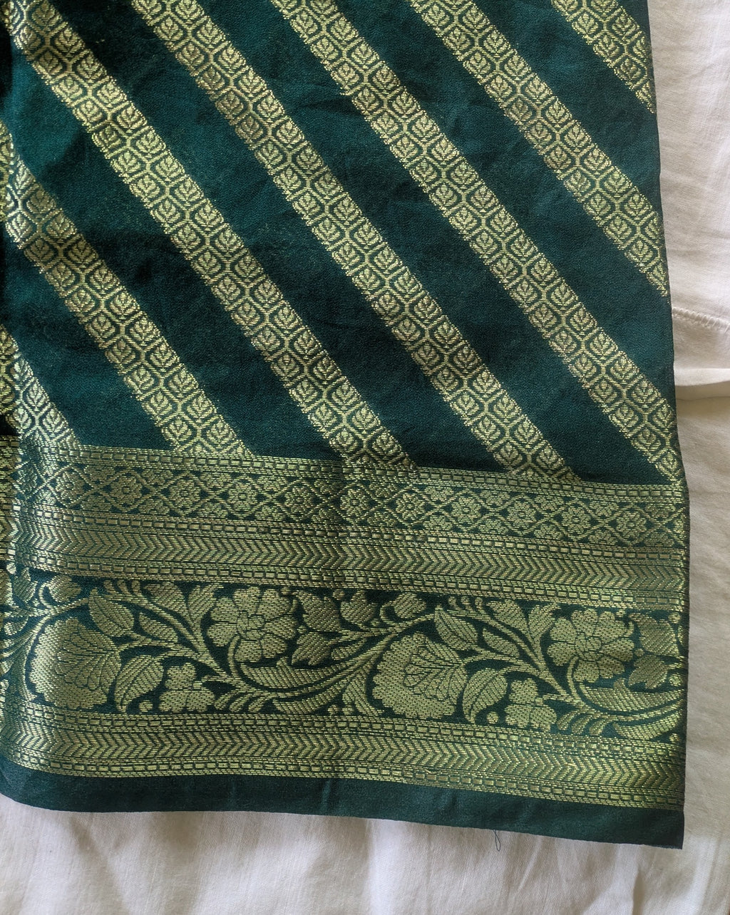 Muga Benarasi Sari Dark Green