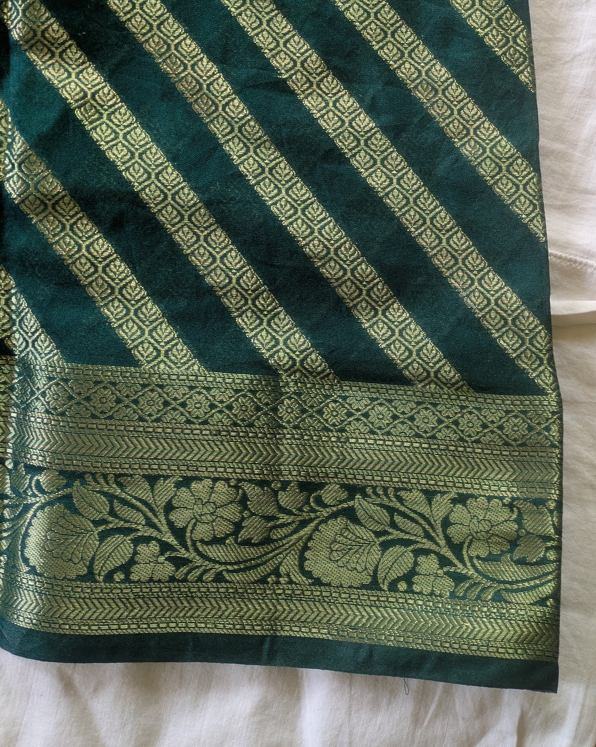 Muga Benarasi Sari Dark Green