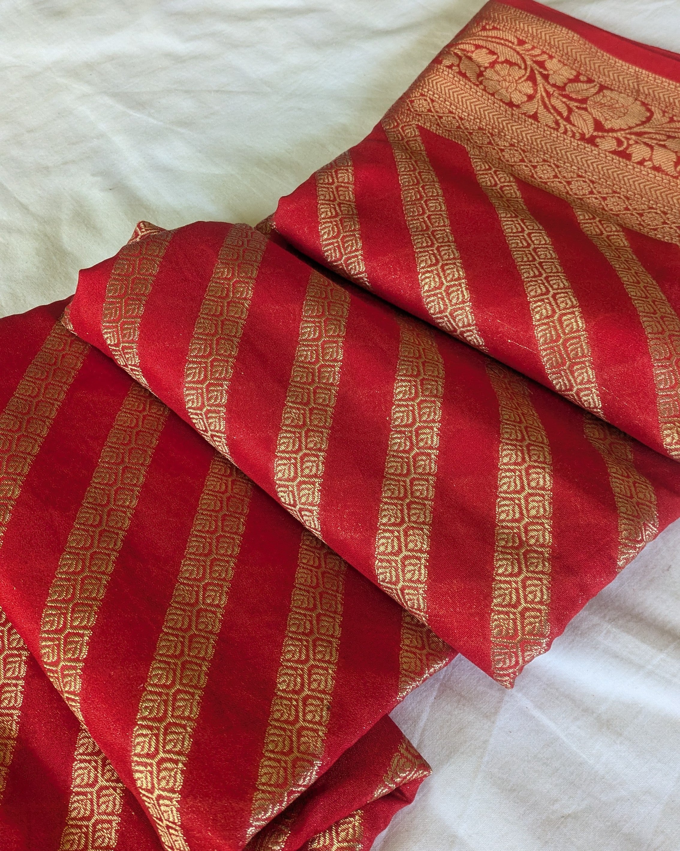 Muga Benarasi Sari Red