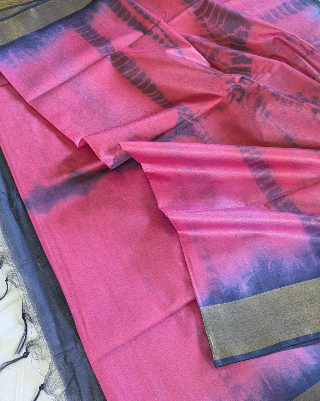 Shibori Bhagalpuri Sari with Blouse Piece Pink