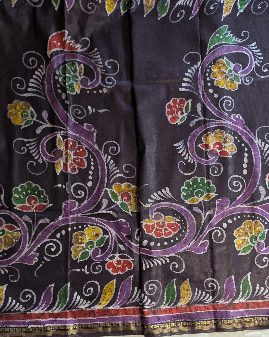 Maheswari Batik Sari Wine
