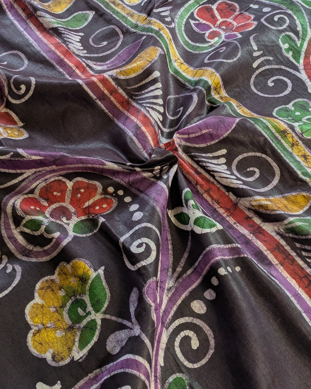 Maheswari Batik Sari Wine