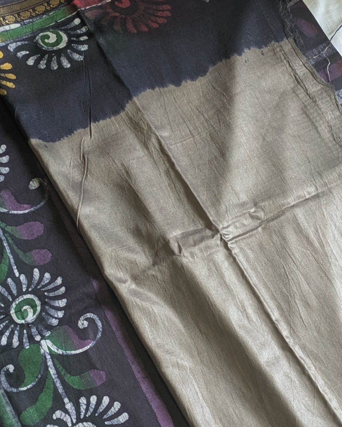 Maheswari Batik Sari Grey