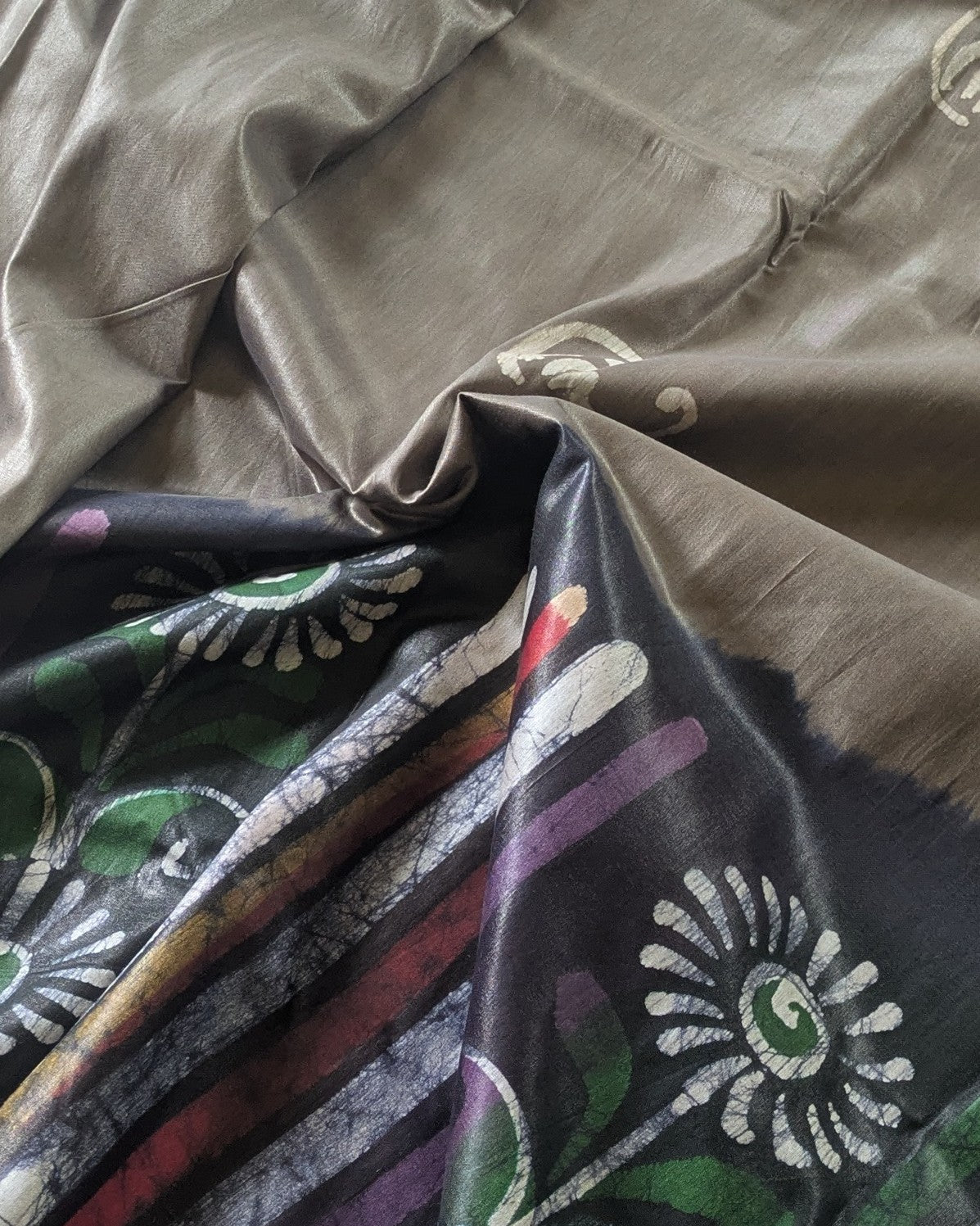 Maheswari Batik Sari Grey