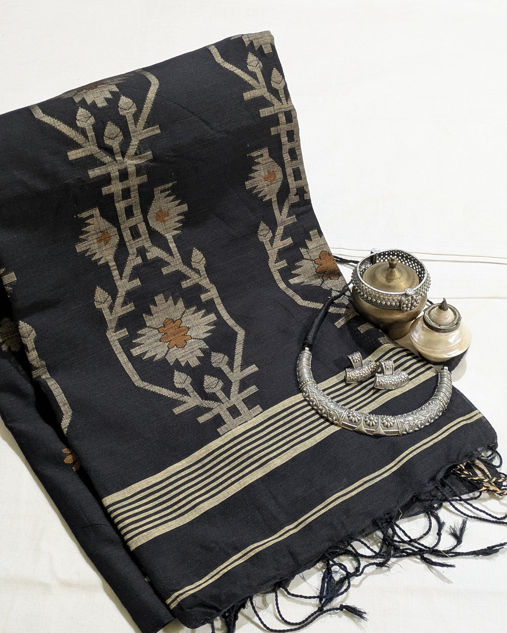 Khadi Cotton Jamdani Sari Black