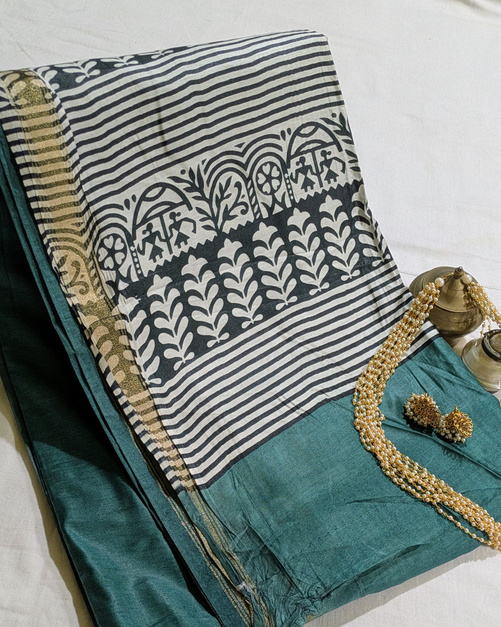 Maheswari Silk Sari with Print Border