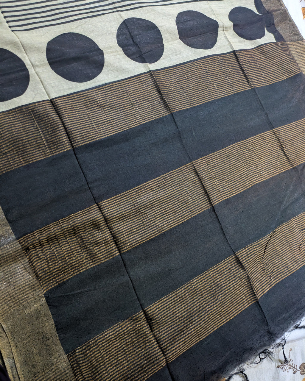 Semi Bapta Sari  Stripe