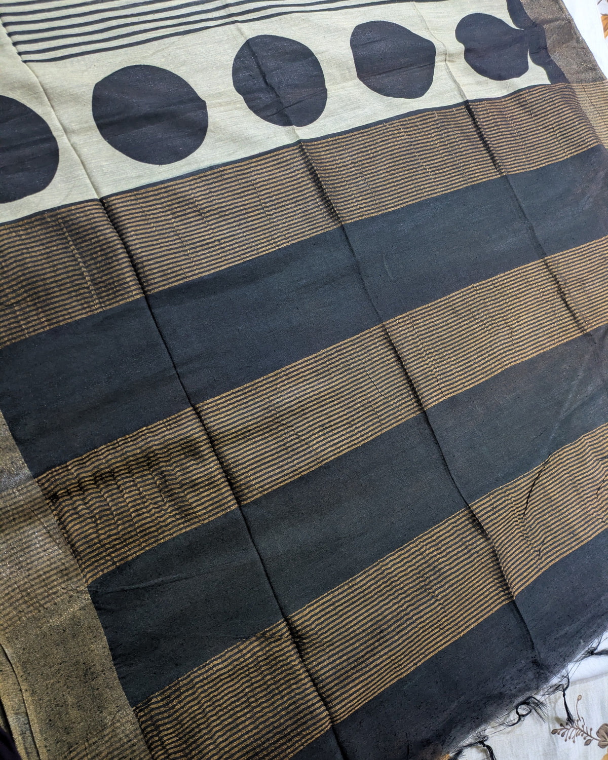 Semi Bapta Sari  Stripe