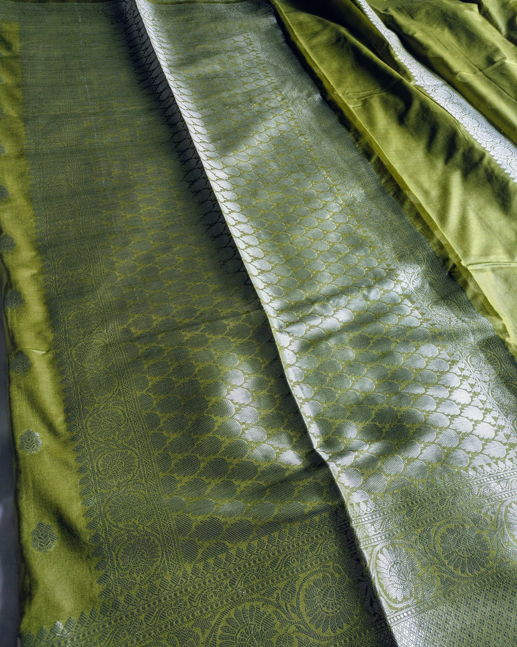 Banarasi Khaddi Gerogette Sari Olive Green