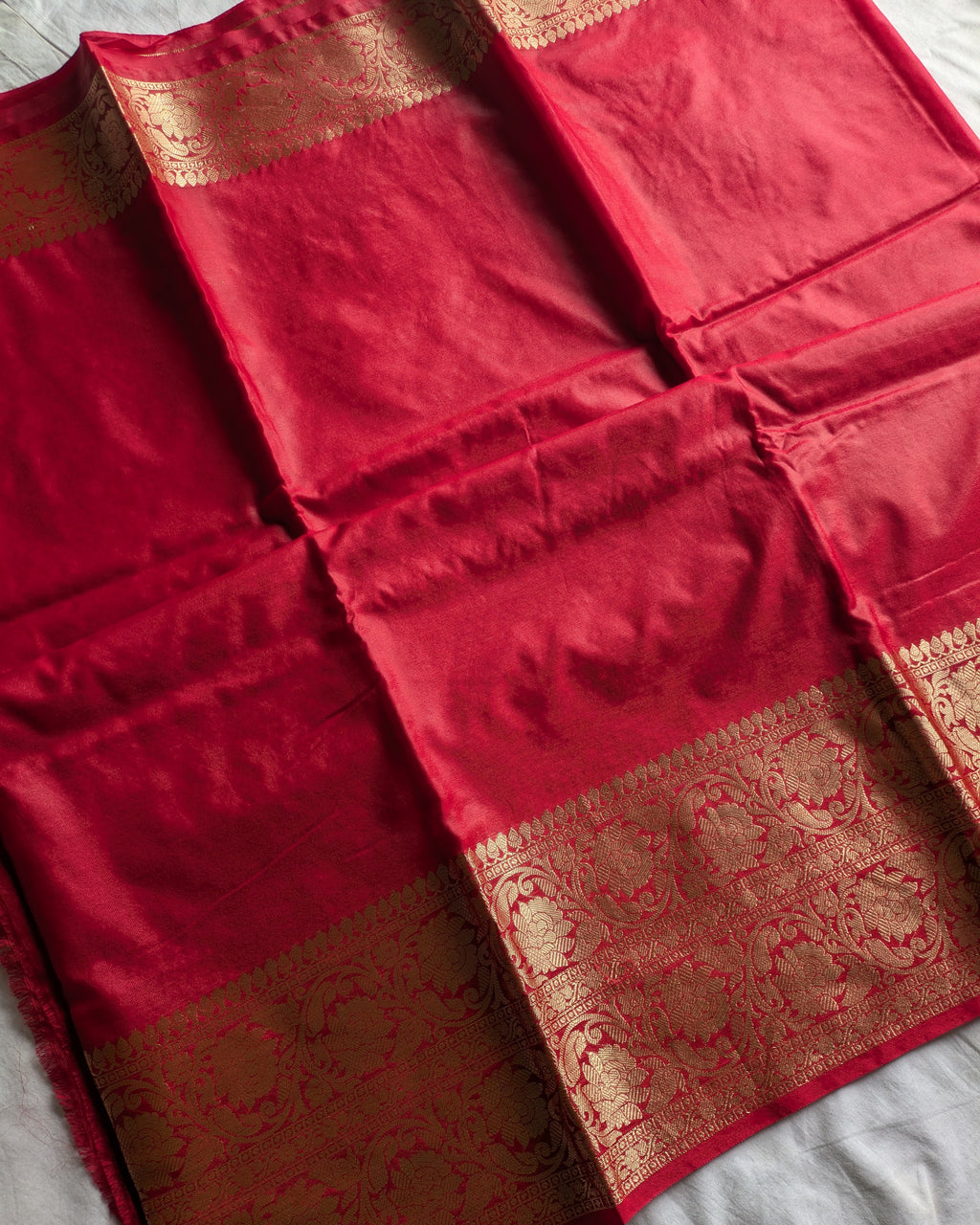 Katan Soft Banarasi Sari Red