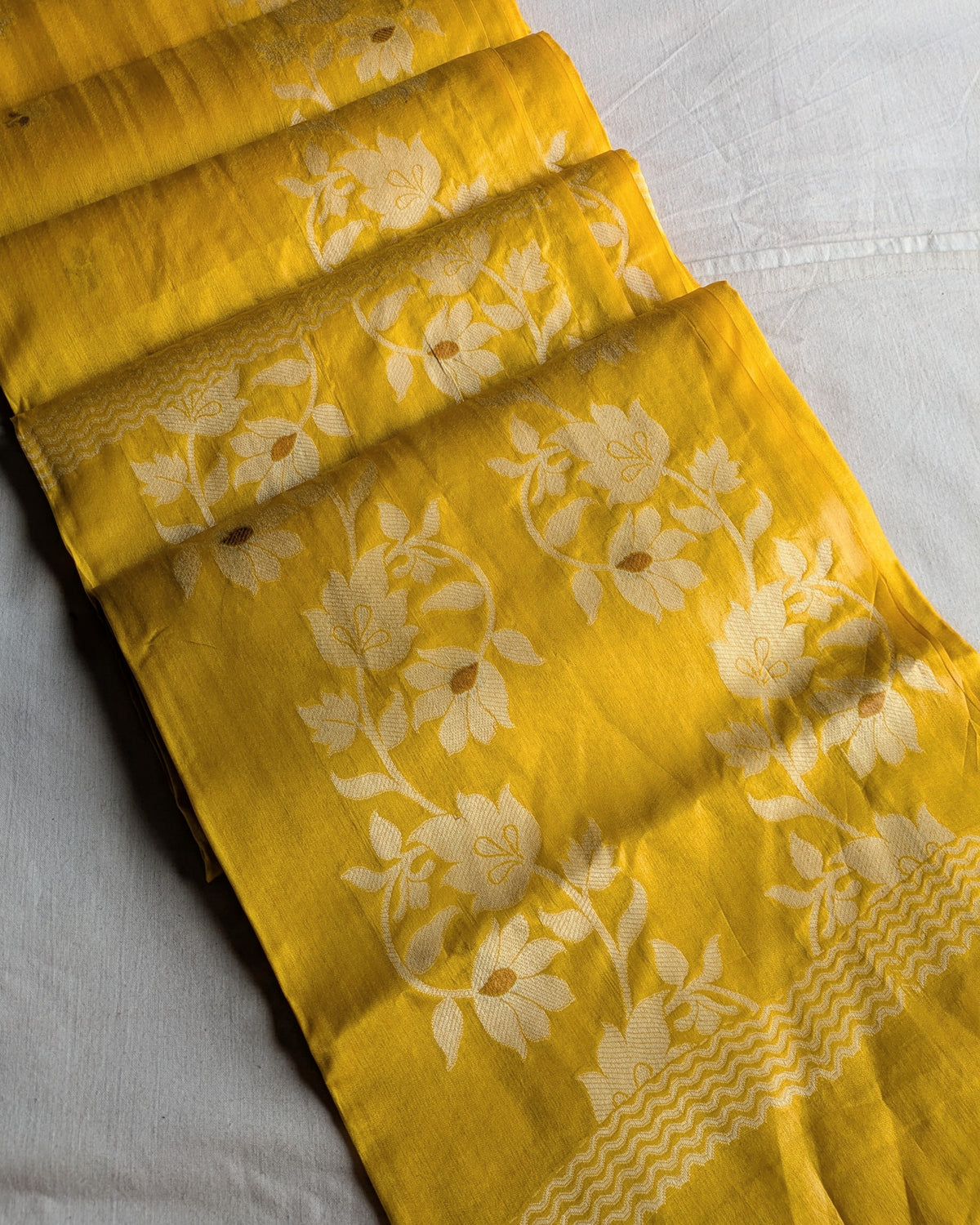 Tussar Jamdani Sari Yellow