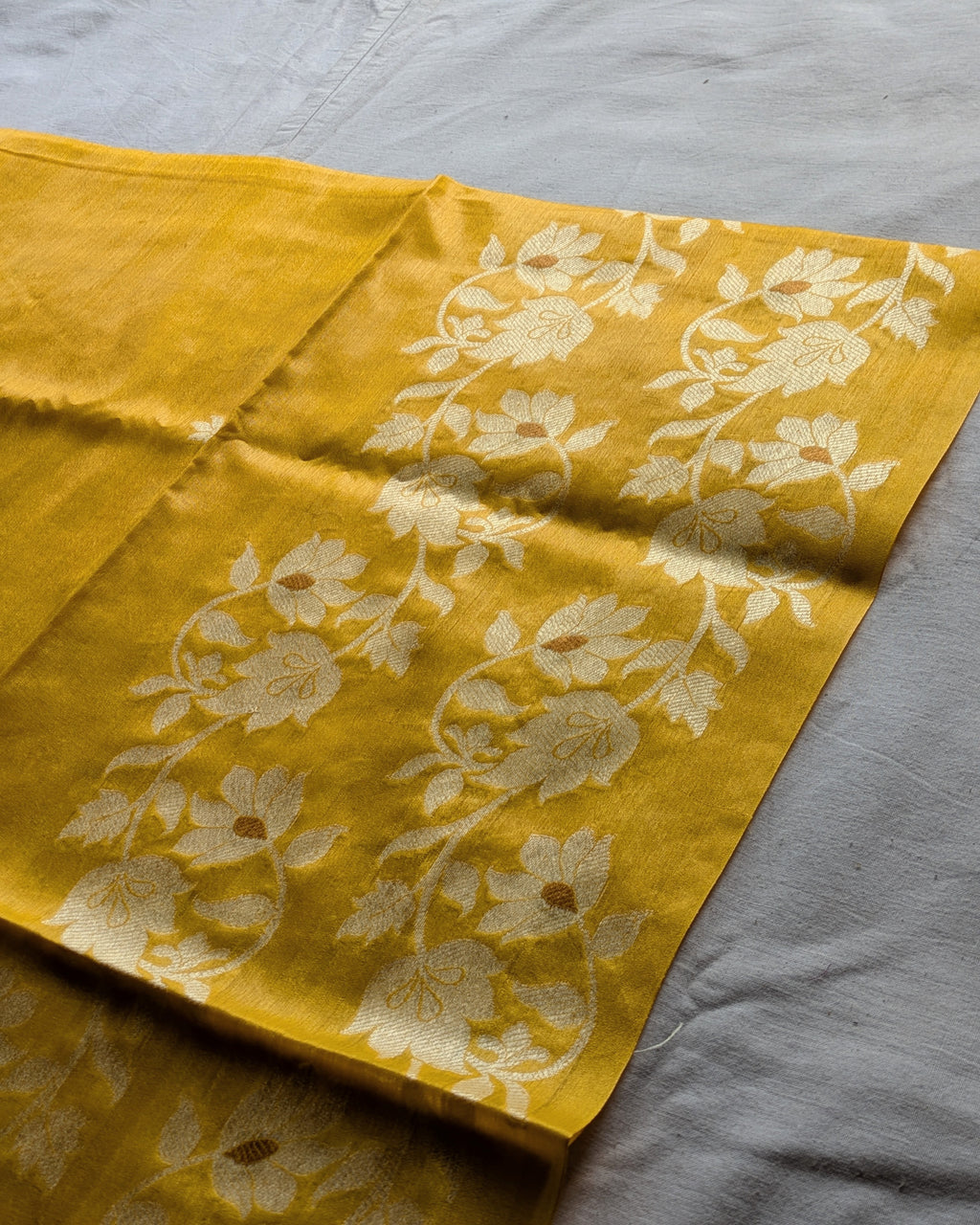 Tussar Jamdani Sari Yellow