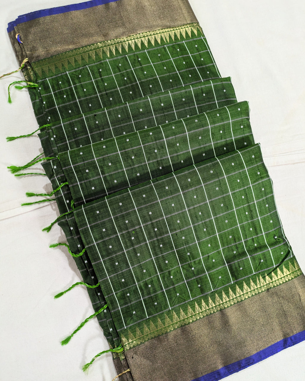 Bishnupuri Kalakshetra Sari Bottle Green Check (Silk Mark)