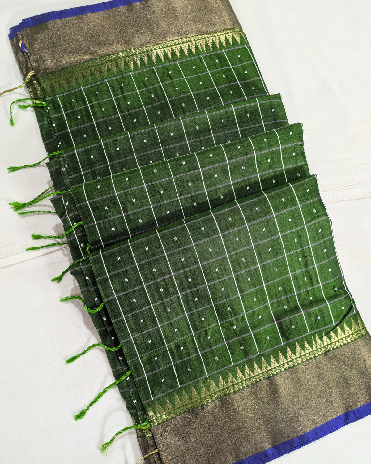Bishnupuri Kalakshetra Sari Bottle Green Check (Silk Mark)