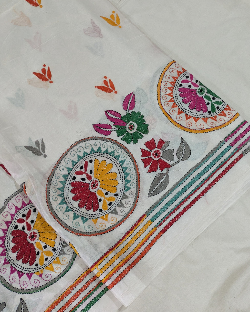 Kantha Stitch Sari with Blouse Piece White