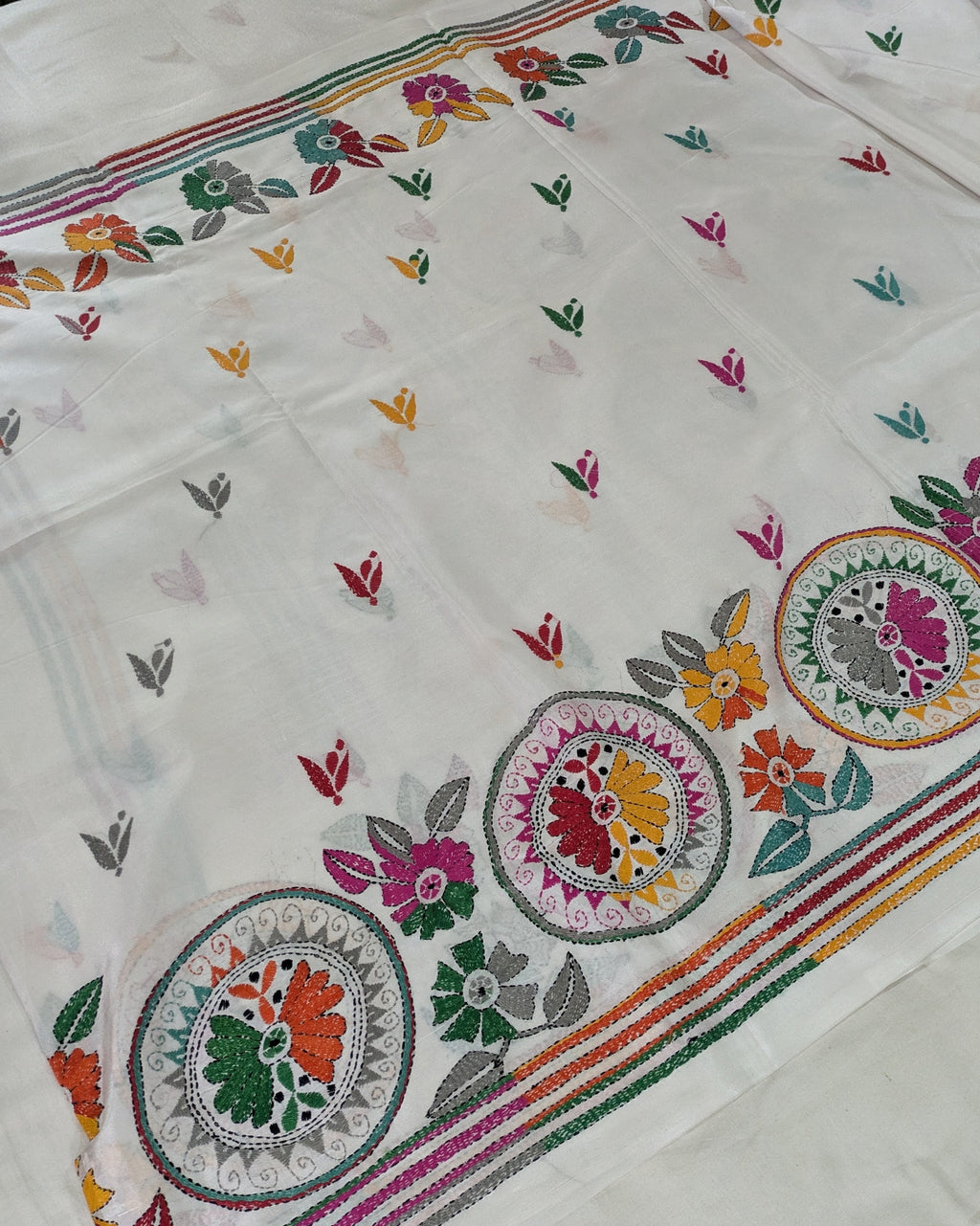 Kantha Stitch Sari with Blouse Piece White
