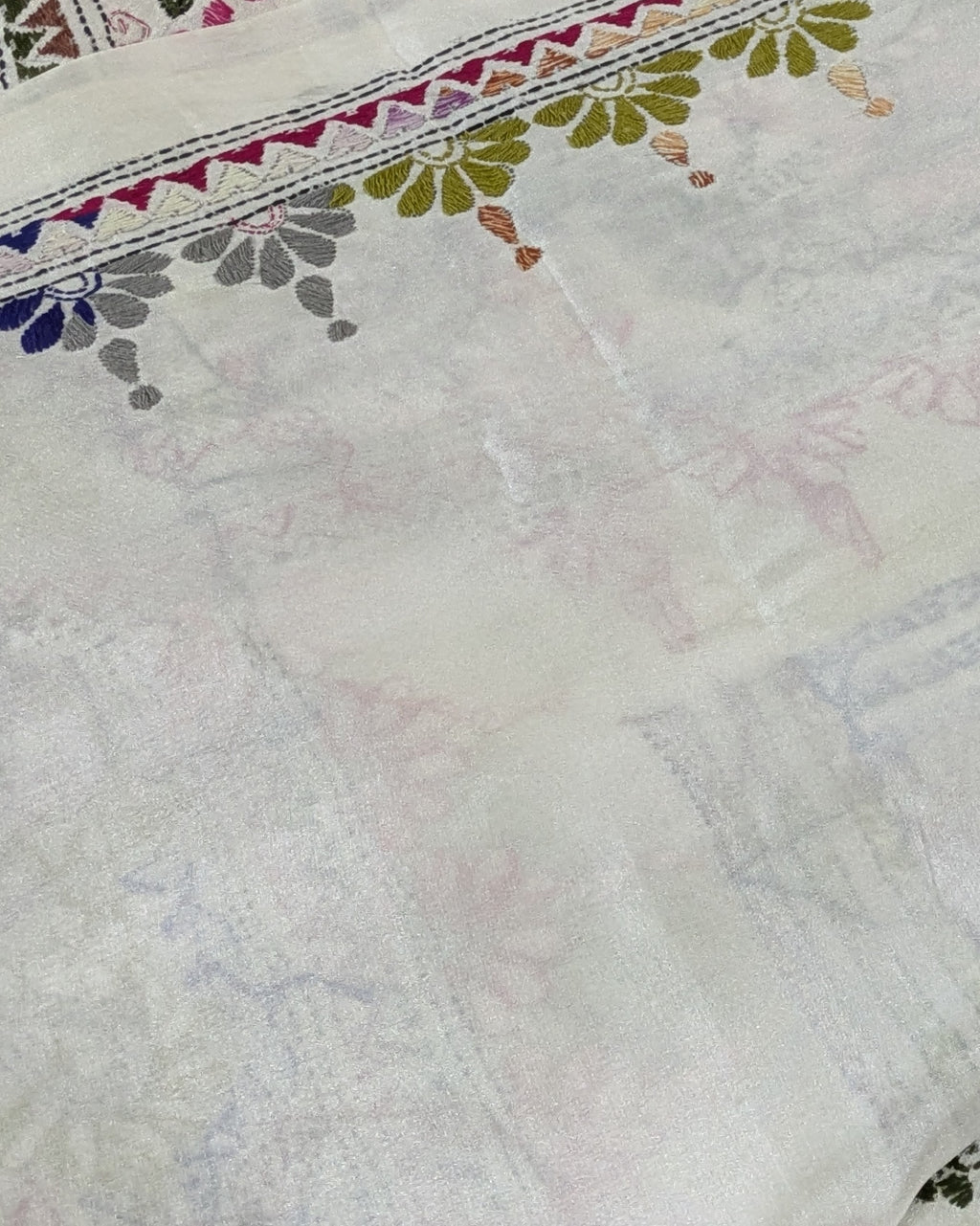 Kantha Stitch Sari with Blouse Piece White 2