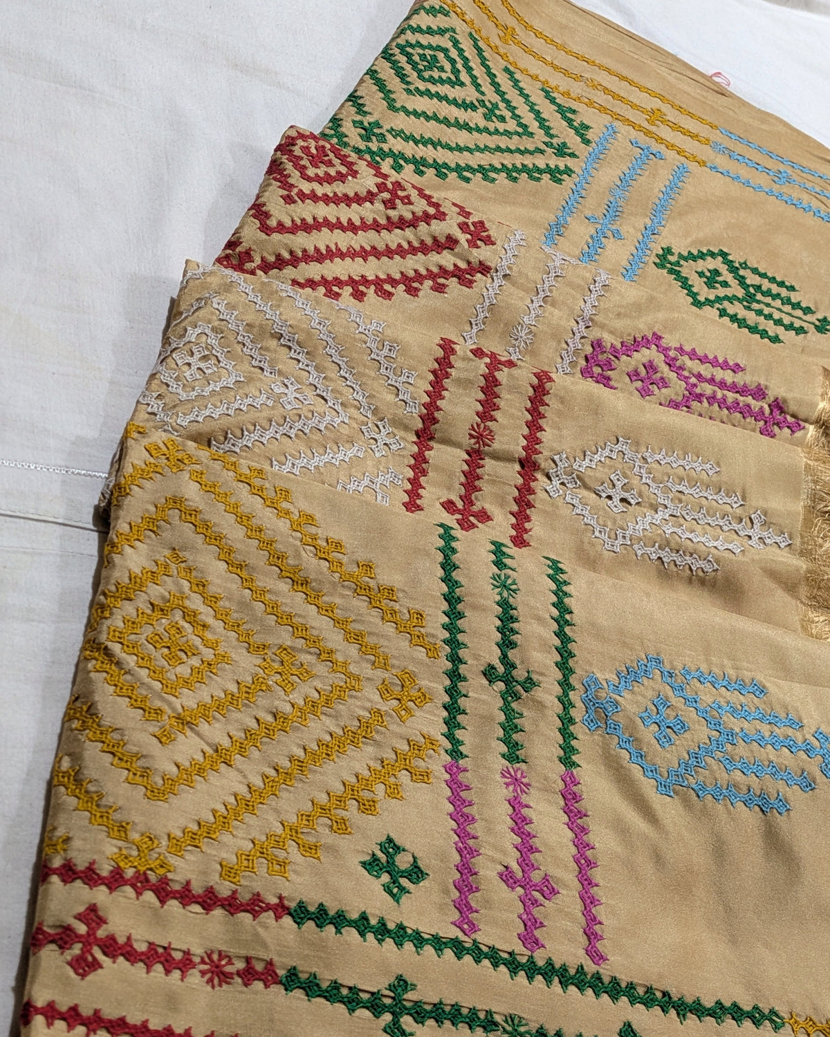 Gujrati Stitch Sari with Blouse Piece Biscuit Colour