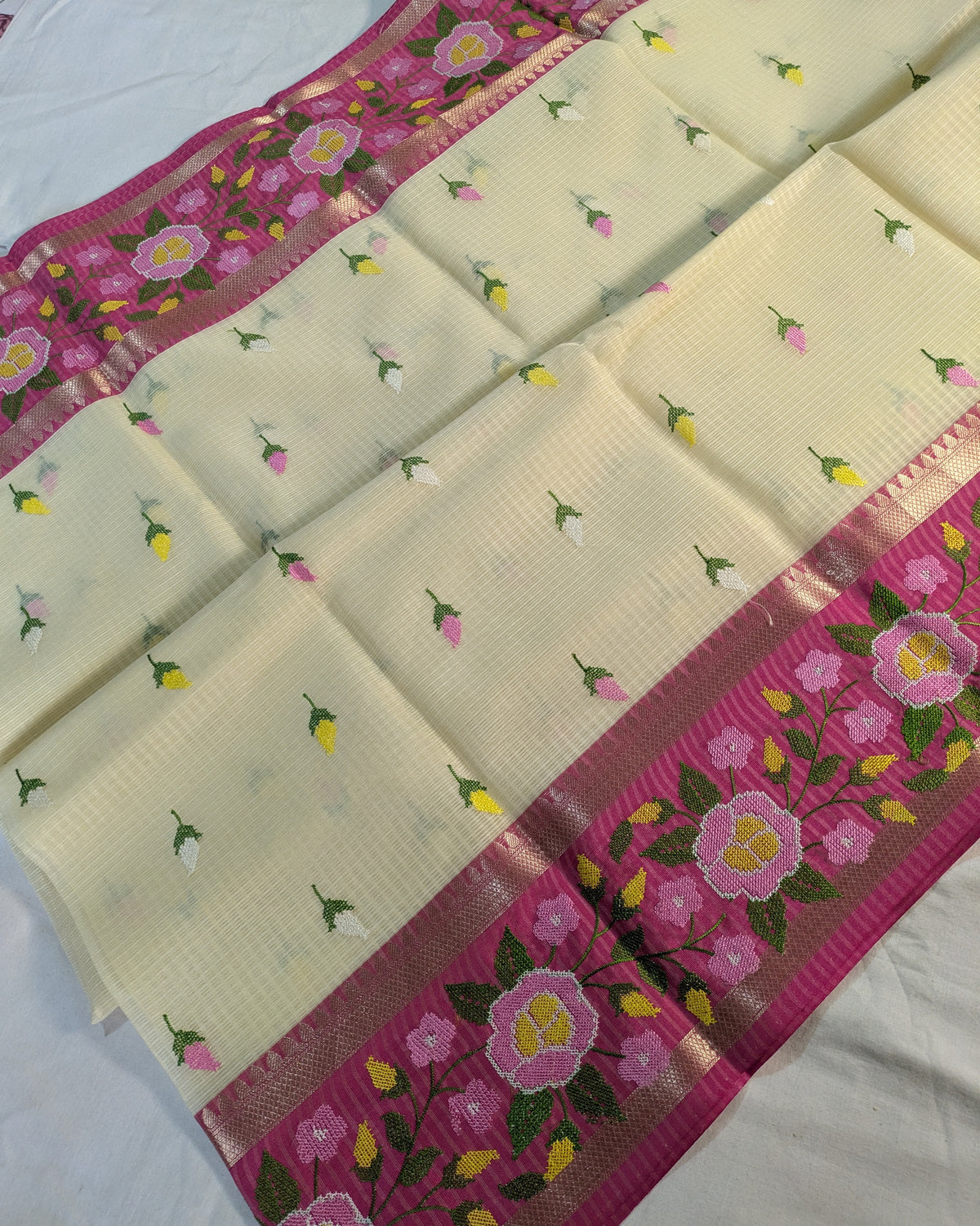 Kota Banarasi Embroidered Sari Off-white 2