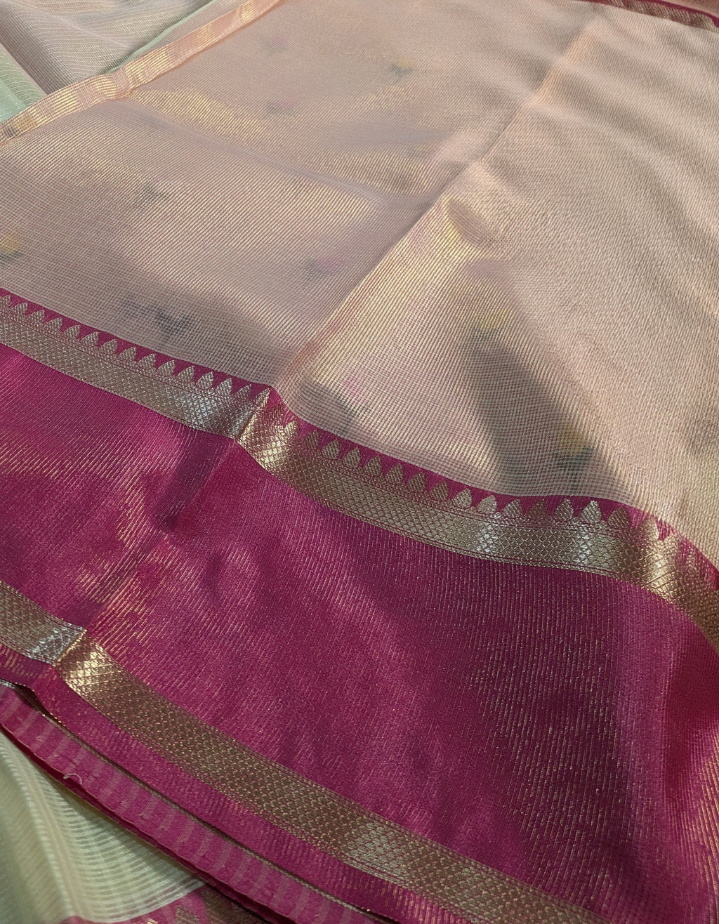 Kota Banarasi Embroidered Sari Off-white 2