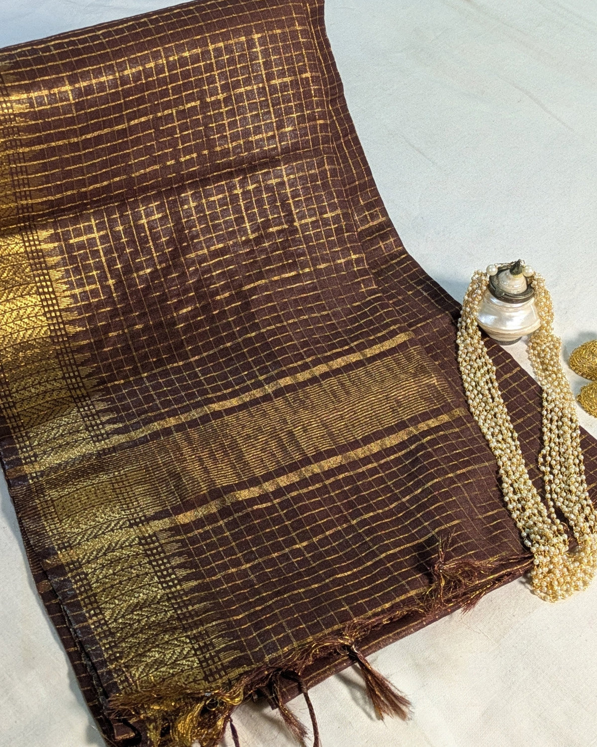 Stylish Check Sari with Blouse Piece Brown