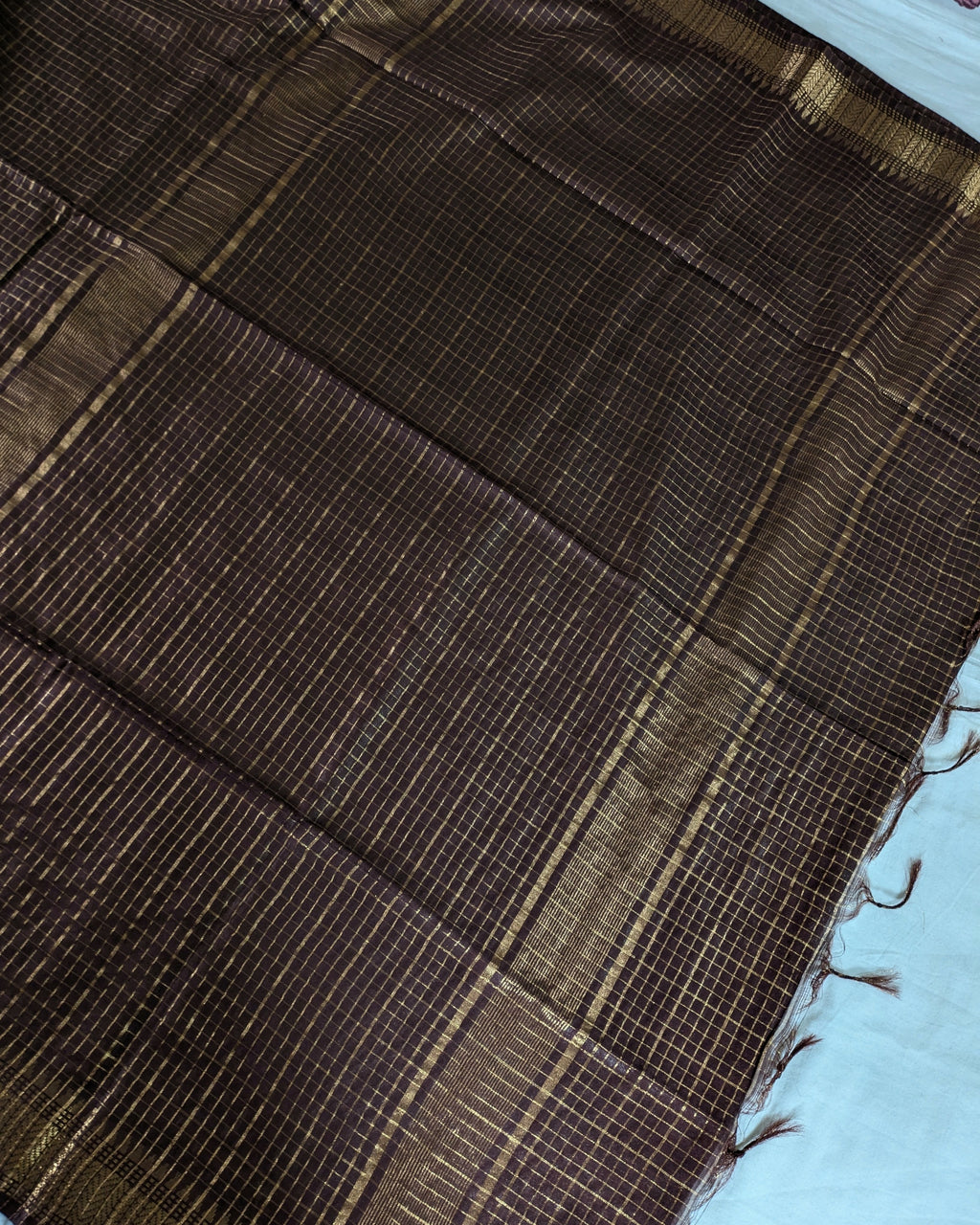 Stylish Check Sari with Blouse Piece Brown