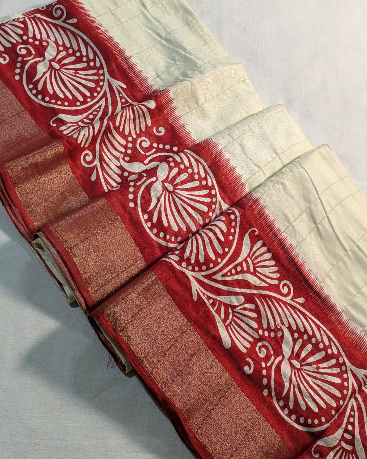 Bapta Replica with Blouse Piece White & Red