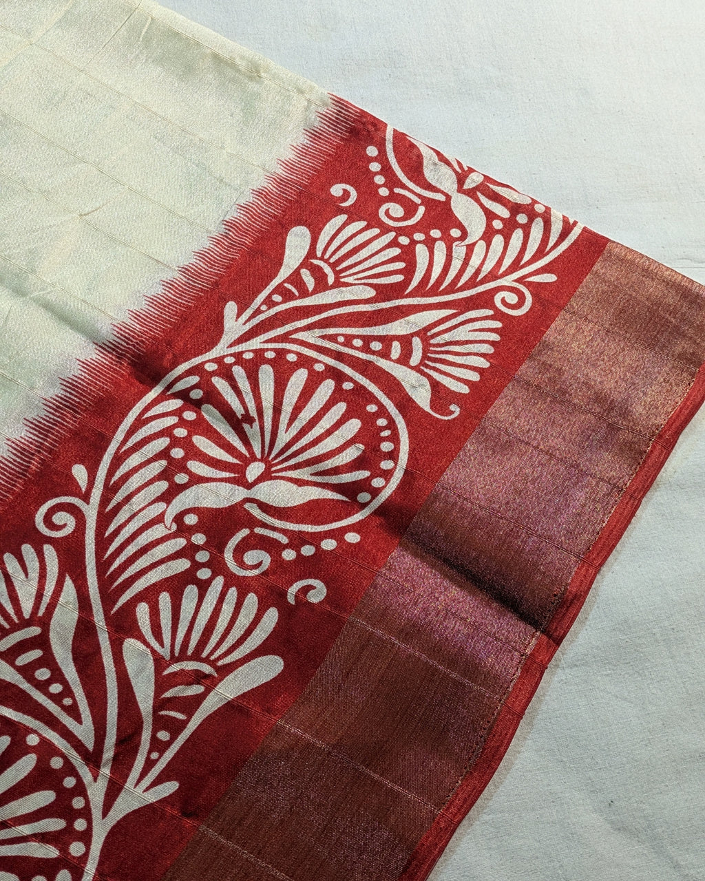 Bapta Replica with Blouse Piece White & Red