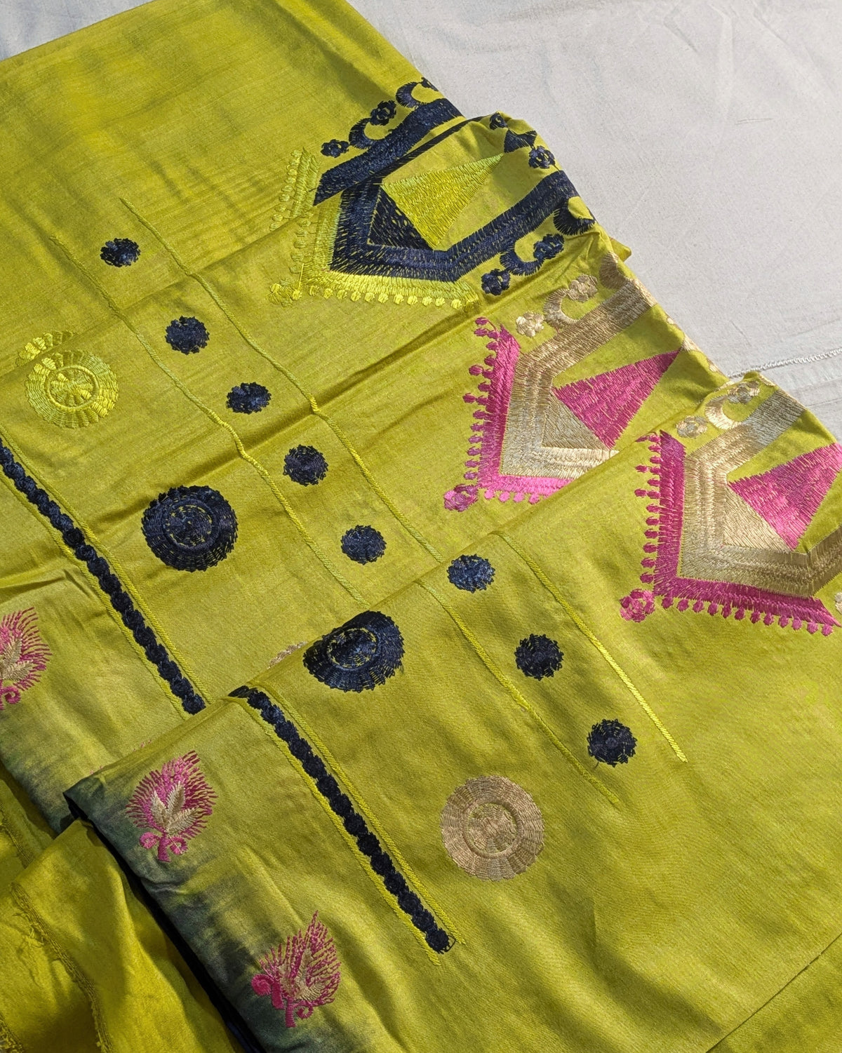 Bhagalpuri Katan Embroidered Sari Blue